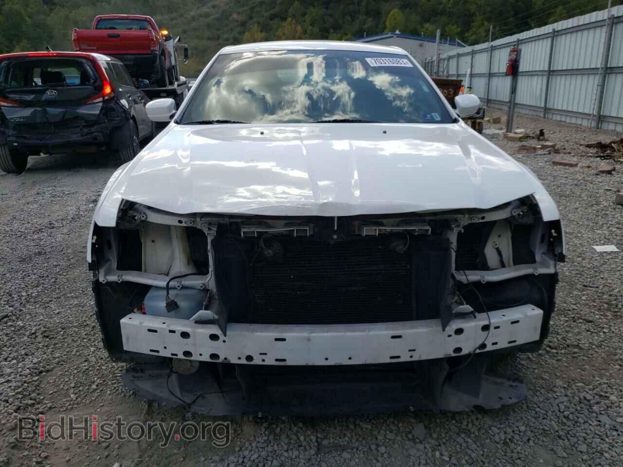 2014 CHRYSLER 300 - VIN: 2C3CCABG4EH373232 - Фото 5