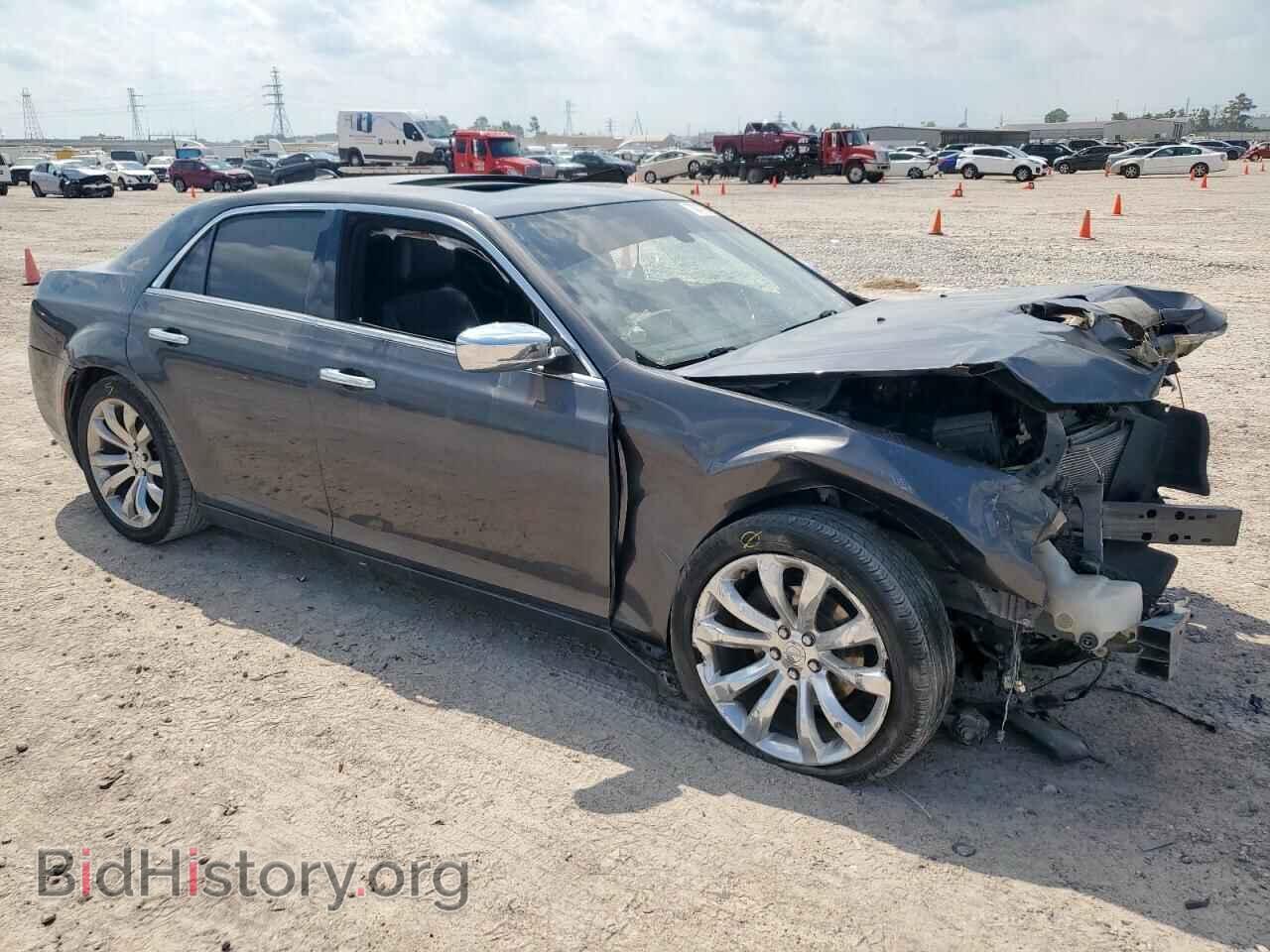 2019 CHRYSLER 300 - VIN: 2C3CCAEG4KH589833 - Фото 4