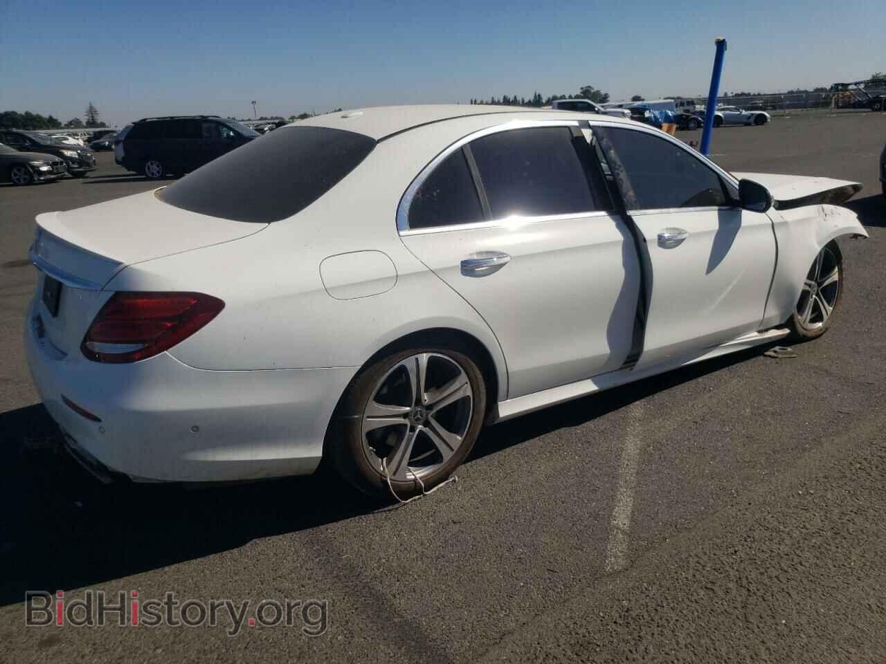 2018 MERCEDES-BENZ E-CLASS - VIN: WDDZF4JB5JA373517 - Фото 3