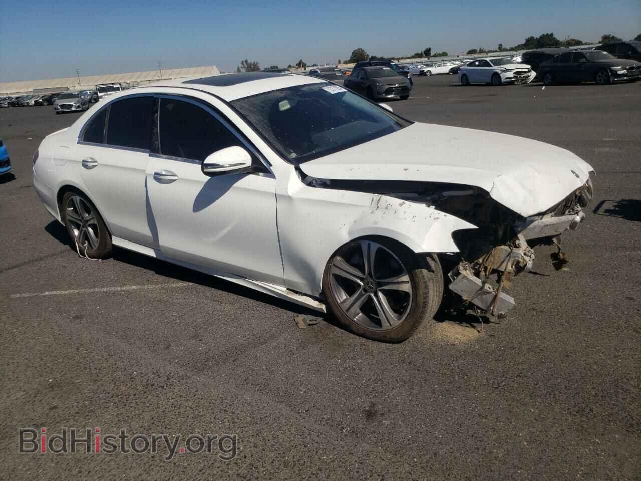 2018 MERCEDES-BENZ E-CLASS - VIN: WDDZF4JB5JA373517 - Фото 4