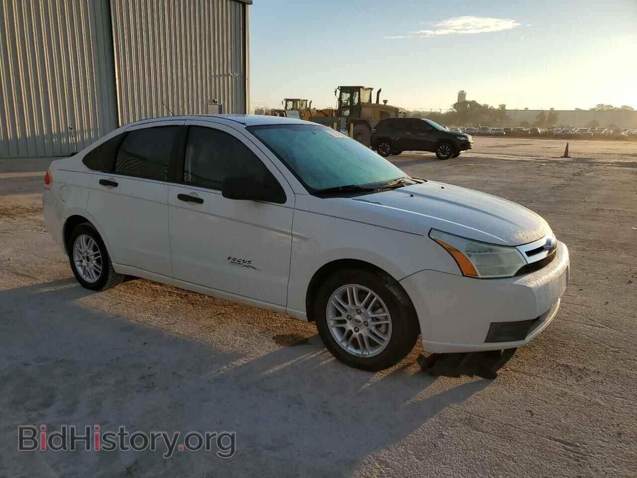 2009 FORD FOCUS - VIN: 1FAHP35N09W102208 - Фото 4