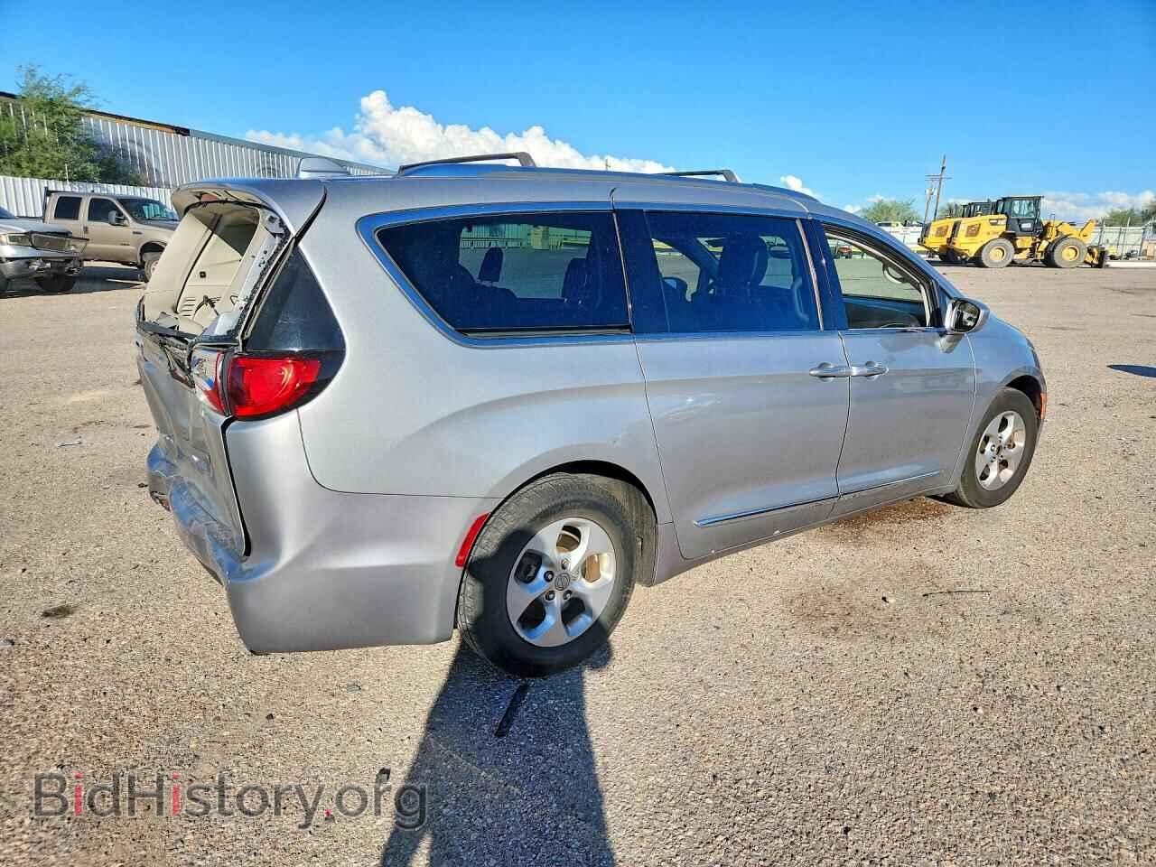 2017 CHRYSLER PACIFICA - VIN: 2C4RC1EG8HR636306 - Photo 3