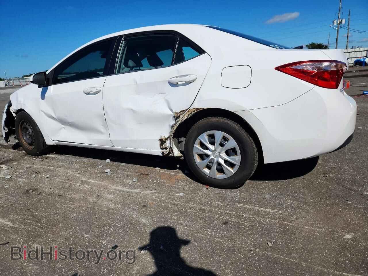 2017 TOYOTA COROLLA - VIN: 2T1BURHE2HC757582 - Photo 2