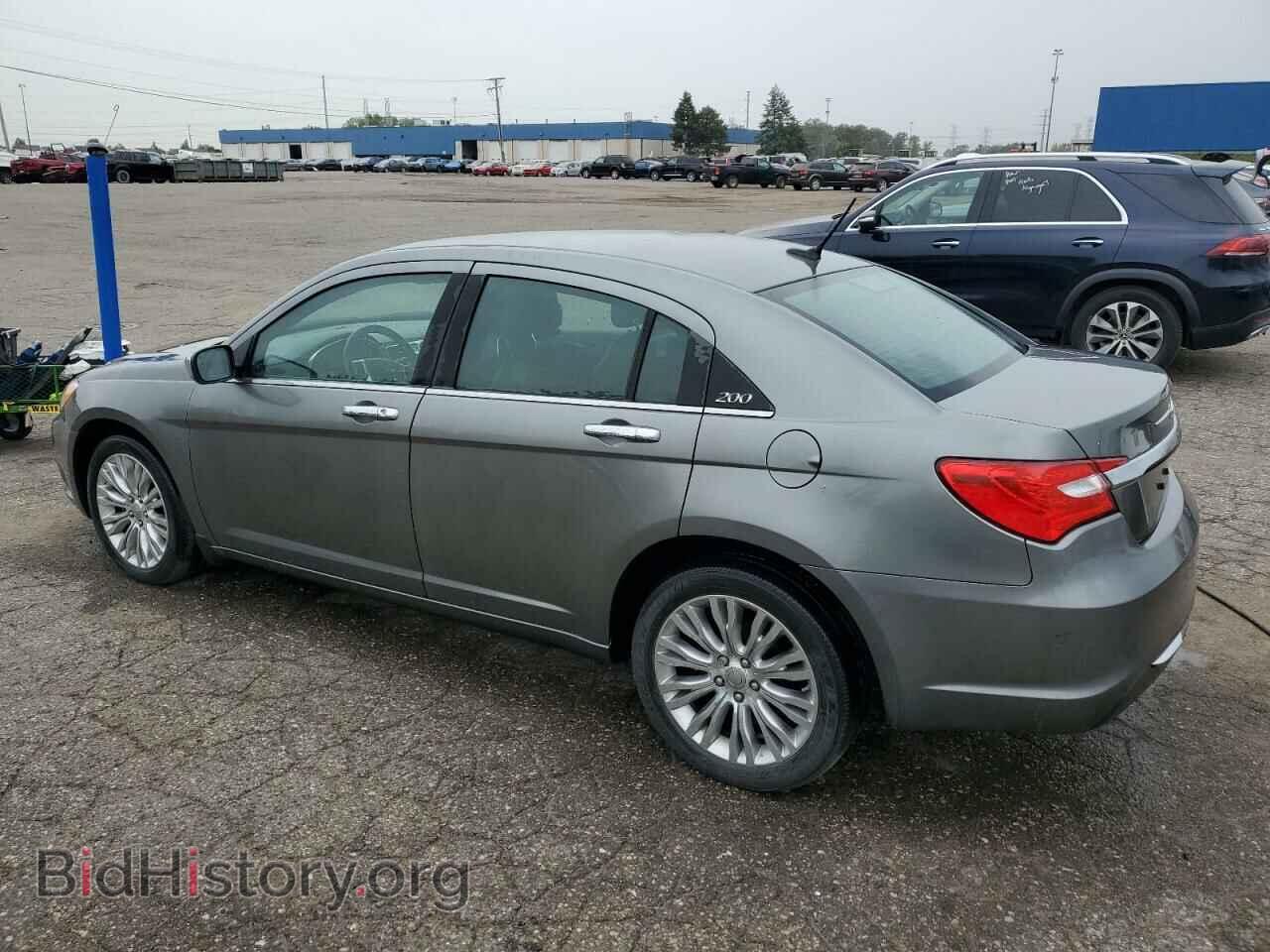 2012 CHRYSLER 200 - VIN: 1C3CCBCG4CN132179 - Фото 2