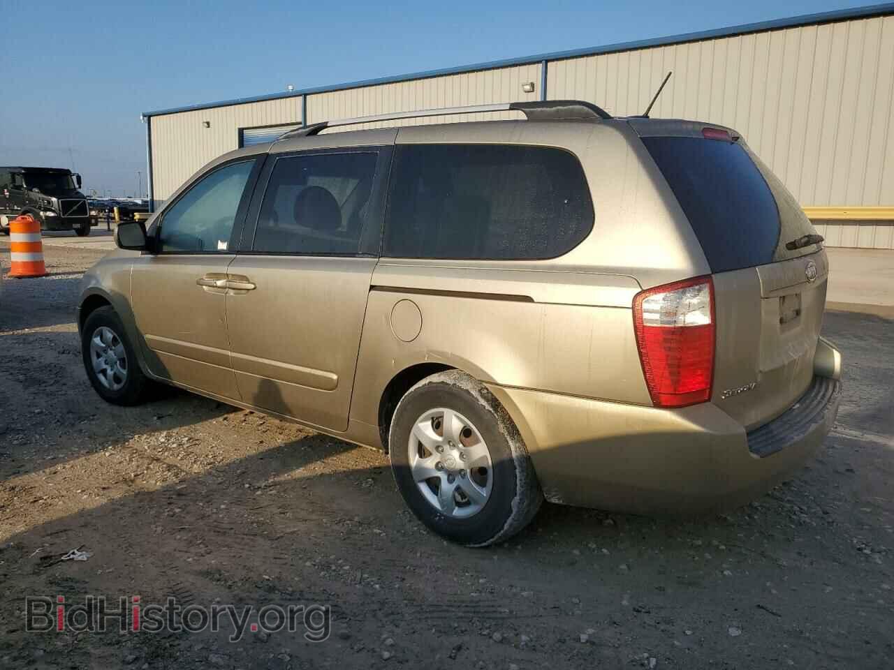 2009 KIA All Models - VIN: KNDMB233696294267 - Photo 2