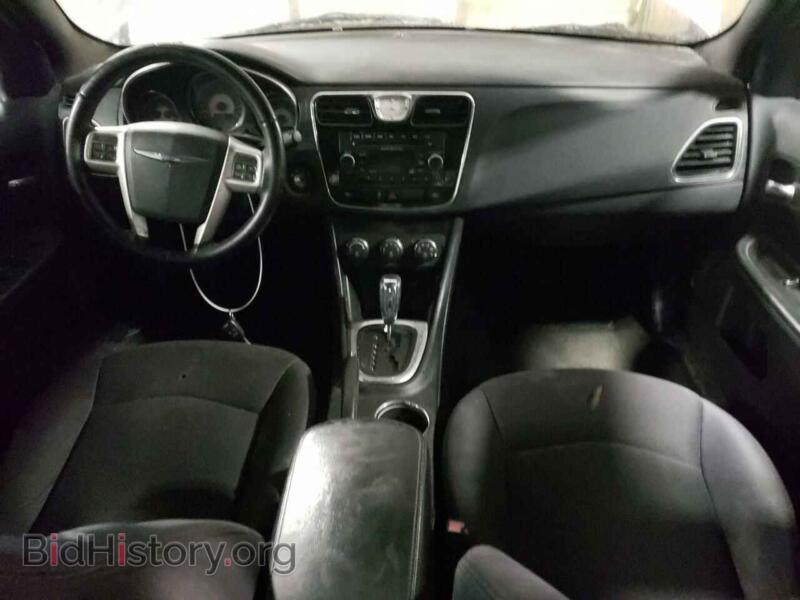 2013 Chrysler 200 (VIN 1C3CCBBB0DN659157) — фото 8 из 12