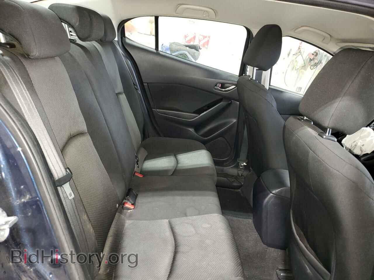 2018 MAZDA 3 - VIN: 3MZBN1U73JM261559 - Фото 10