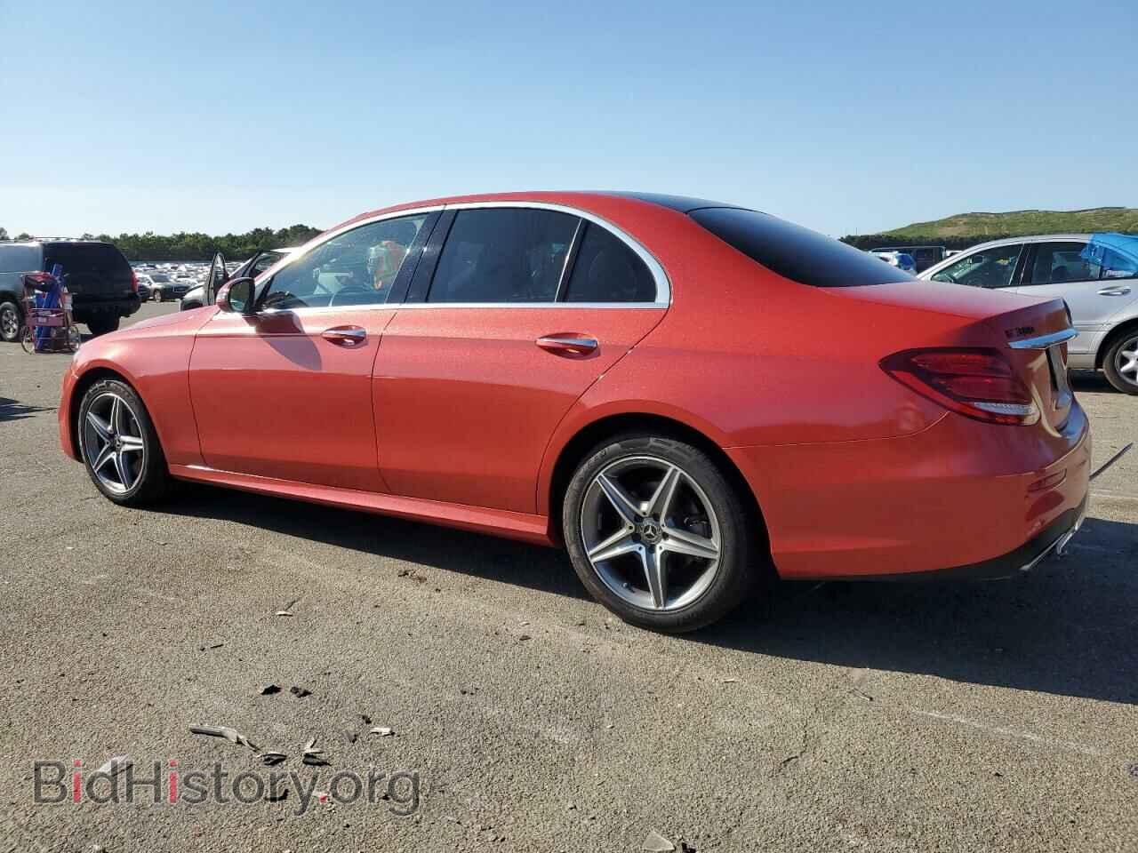 2018 MERCEDES-BENZ E-CLASS - VIN: WDDZF4KB4JA345237 - Фото 2