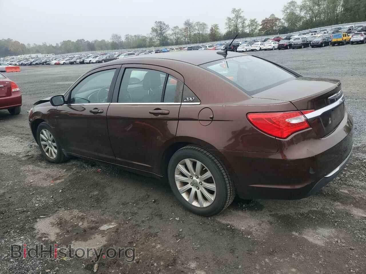 2013 CHRYSLER 200 - VIN: 1C3CCBBB9DN702328 - Фото 2