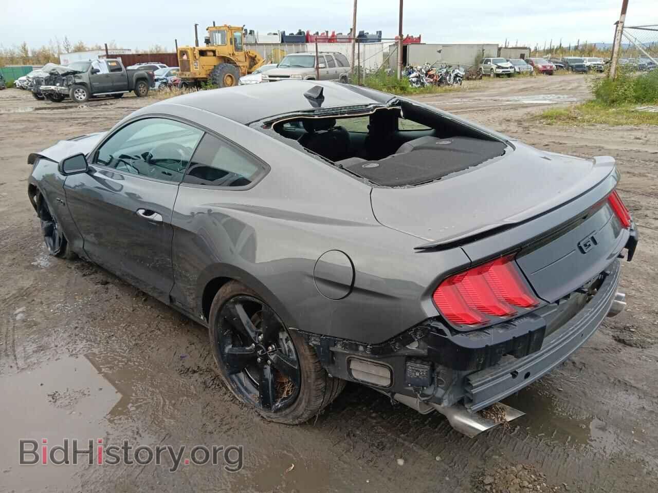 2022 FORD MUSTANG - VIN: 1FA6P8CF9N5135563 - Фото 2