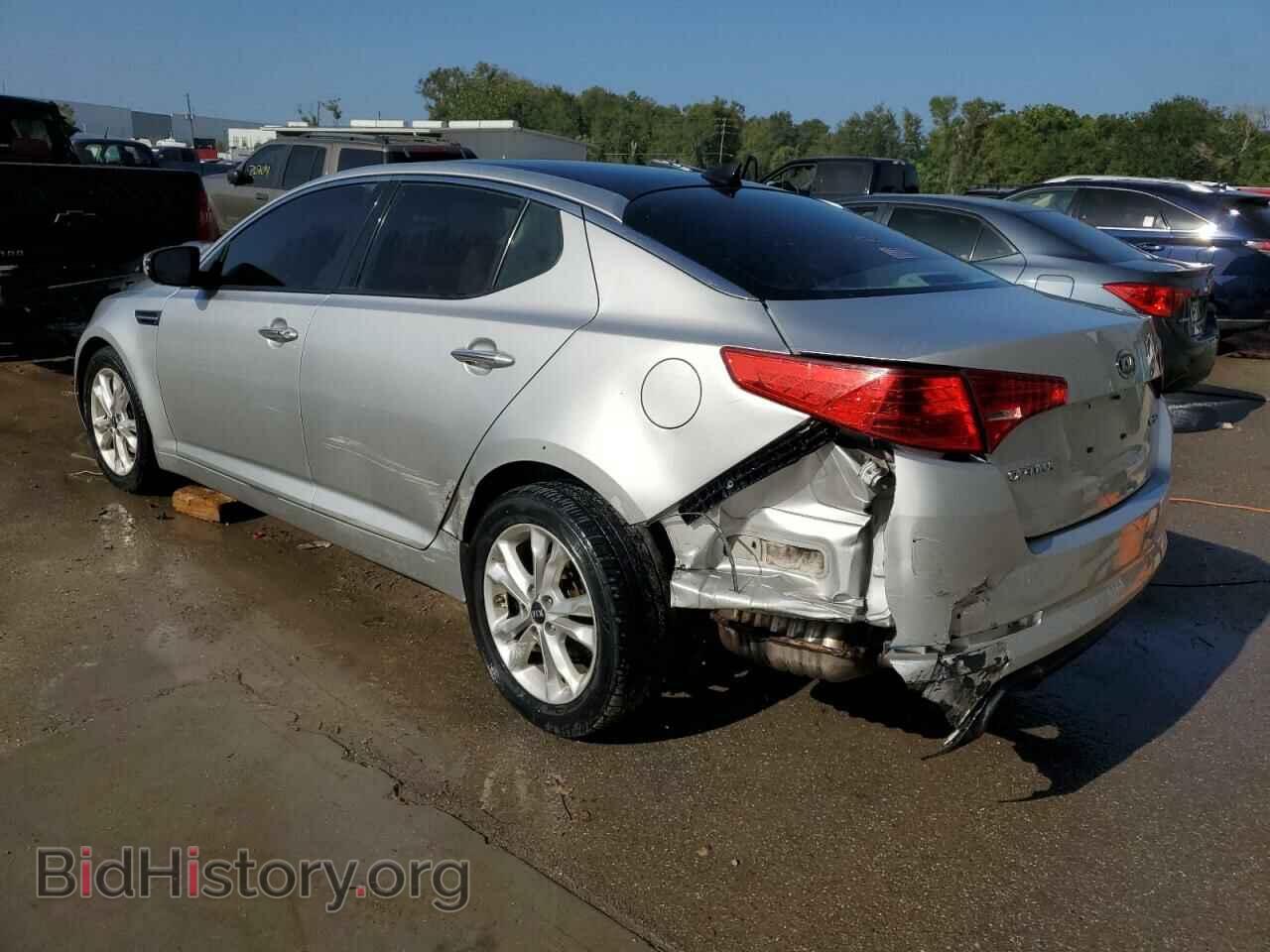 2011 KIA OPTIMA - VIN: KNAGN4A73B5046573 - Фото 2