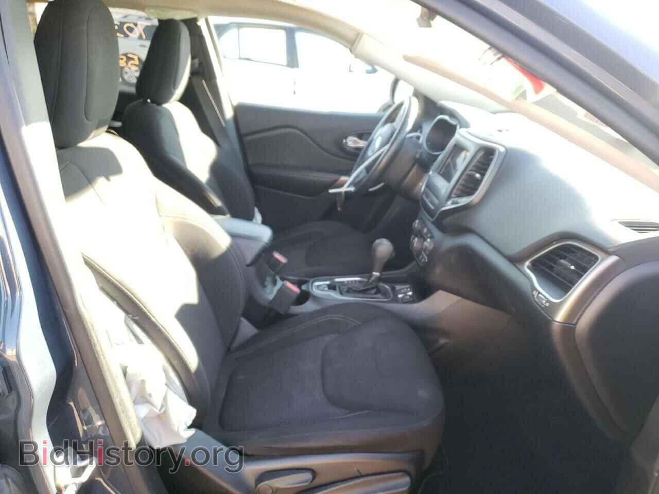 2019 JEEP CHEROKEE - VIN: 1C4PJLCB5KD469588 - Фото 5