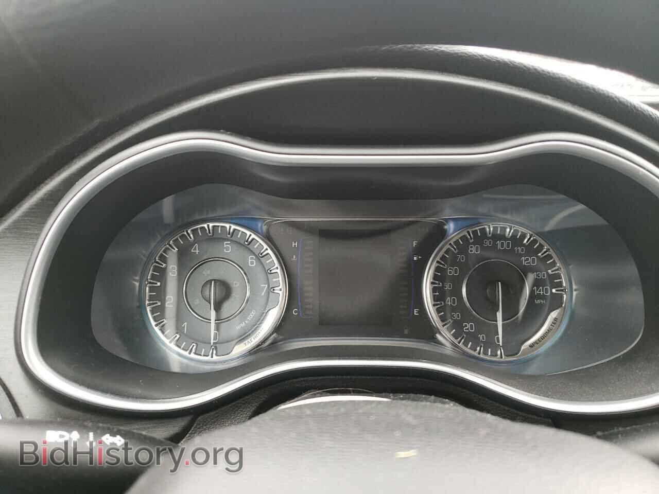 2015 CHRYSLER 200 - VIN: 1C3CCCAB0FN593588 - Photo 8