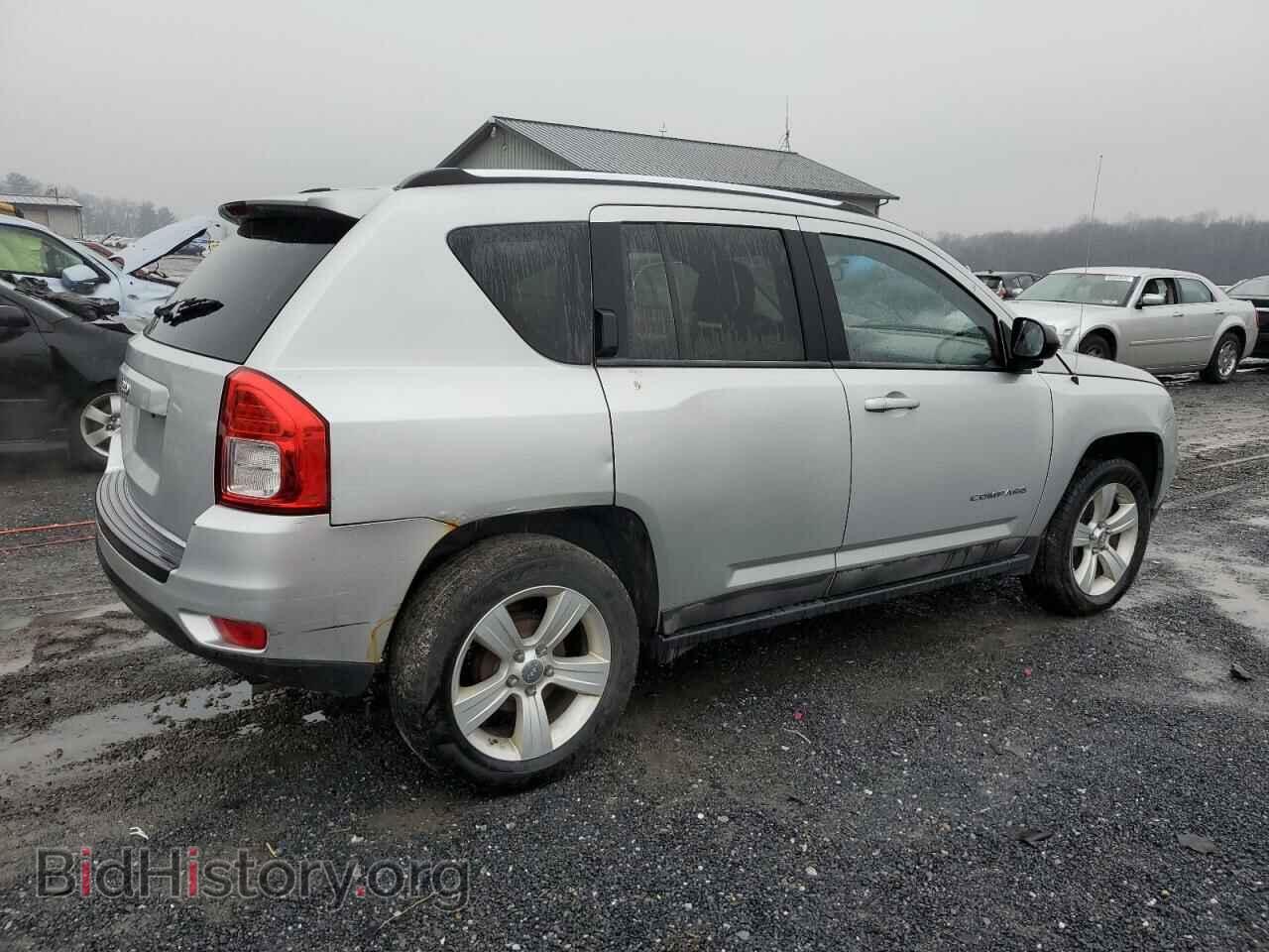 2011 JEEP COMPASS - VIN: 1J4NT1FA8BD137776 - Photo 3