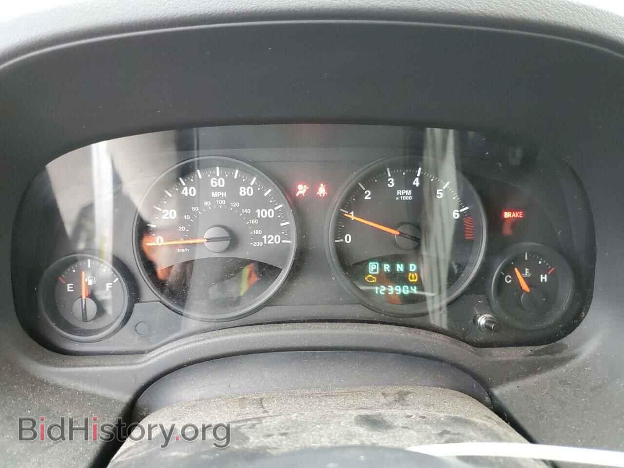 2011 JEEP COMPASS - VIN: 1J4NT1FA8BD137776 - Photo 9