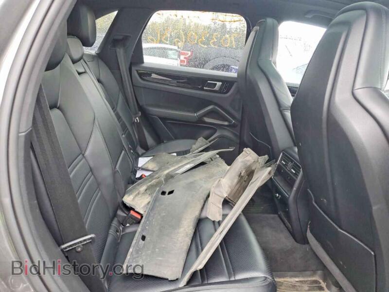 2019 Porsche CAYENNE (VIN WP1AA2AY4KDA07657) — photo 11 of 14