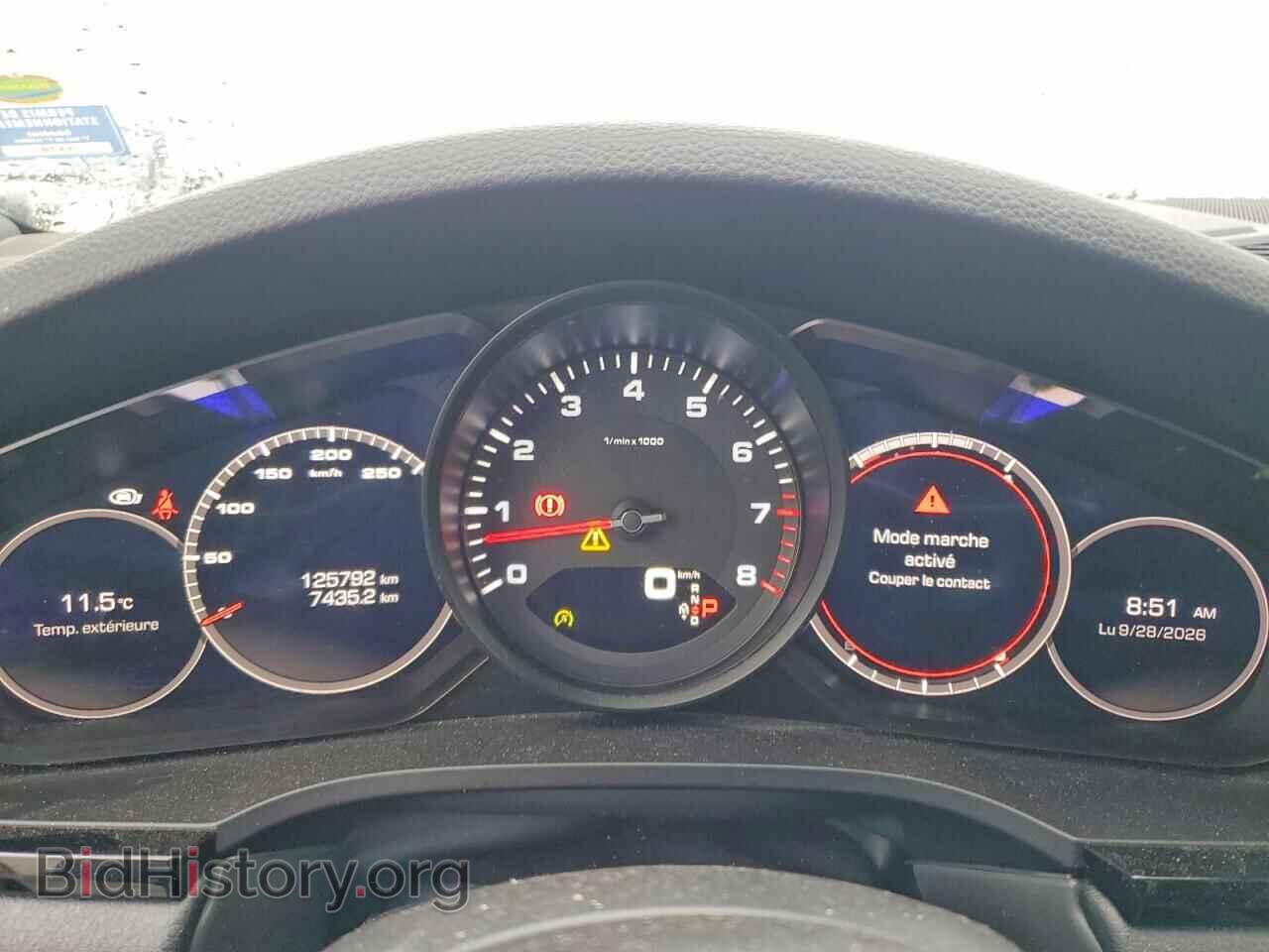 2019 Porsche CAYENNE (VIN WP1AA2AY4KDA07657) — photo 9 of 14