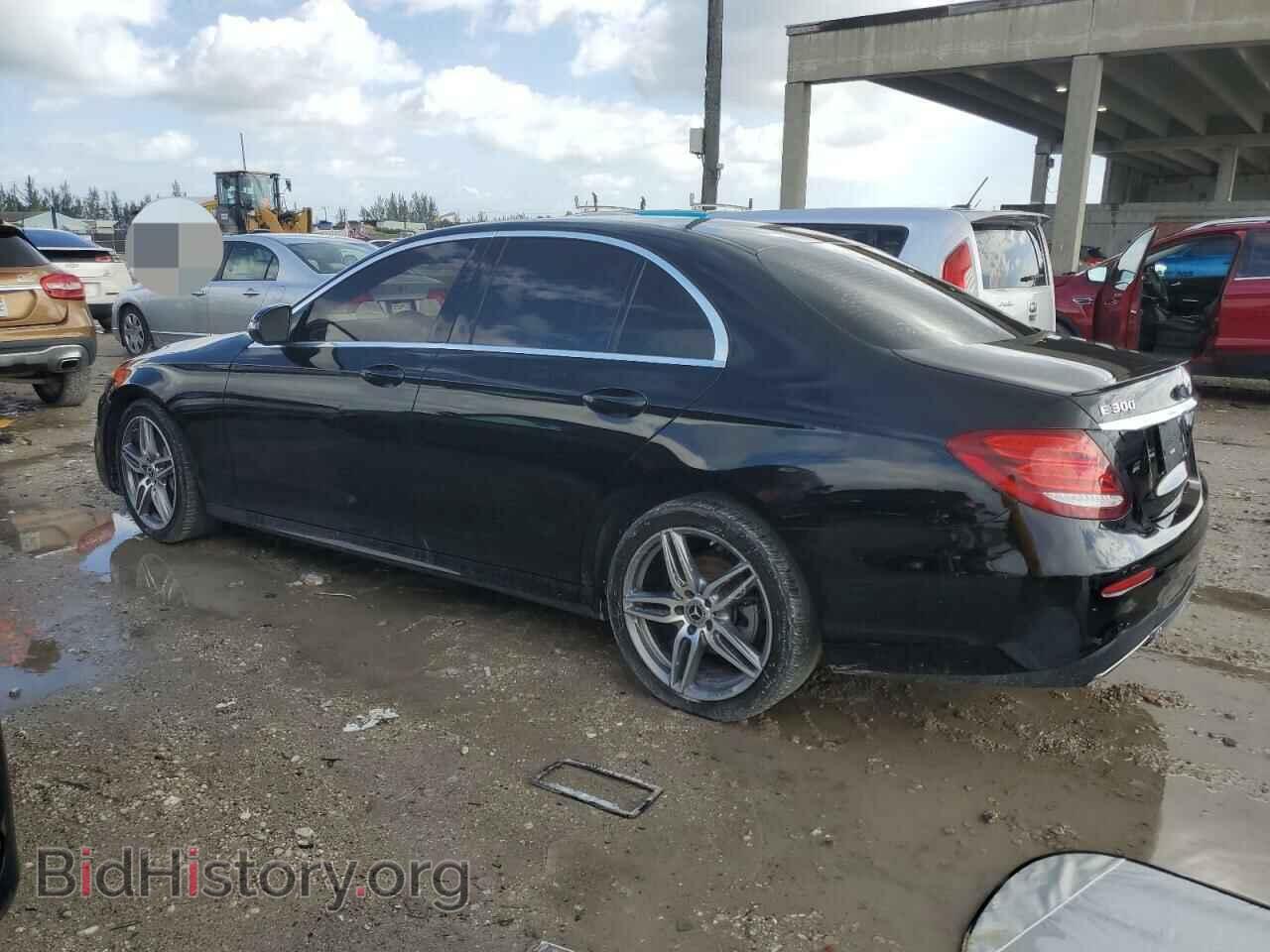 2017 MERCEDES-BENZ E-CLASS - VIN: WDDZF4JB0HA267213 - Фото 2