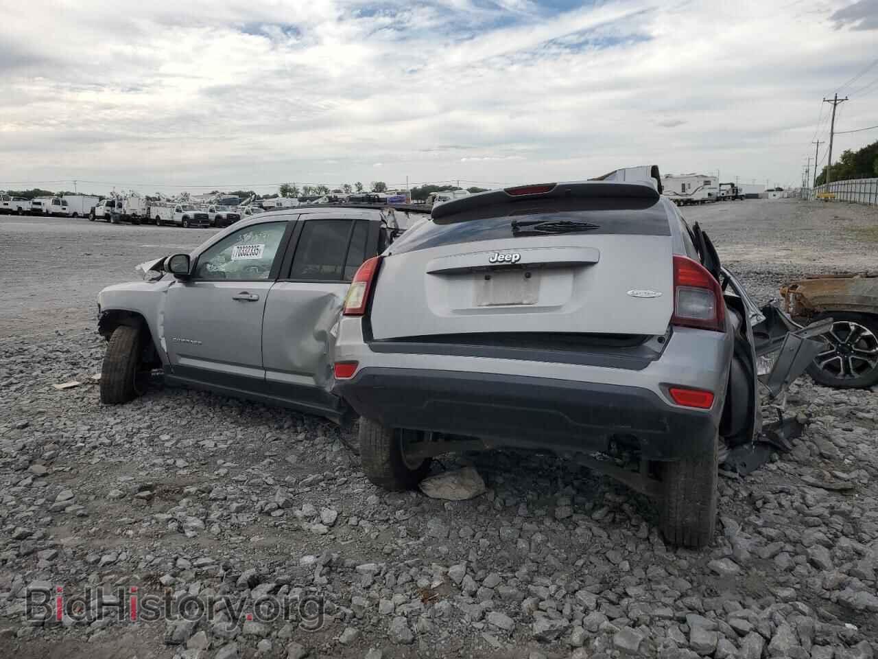 2017 JEEP COMPASS - VIN: 1C4NJCEB6HD198554 - Photo 2