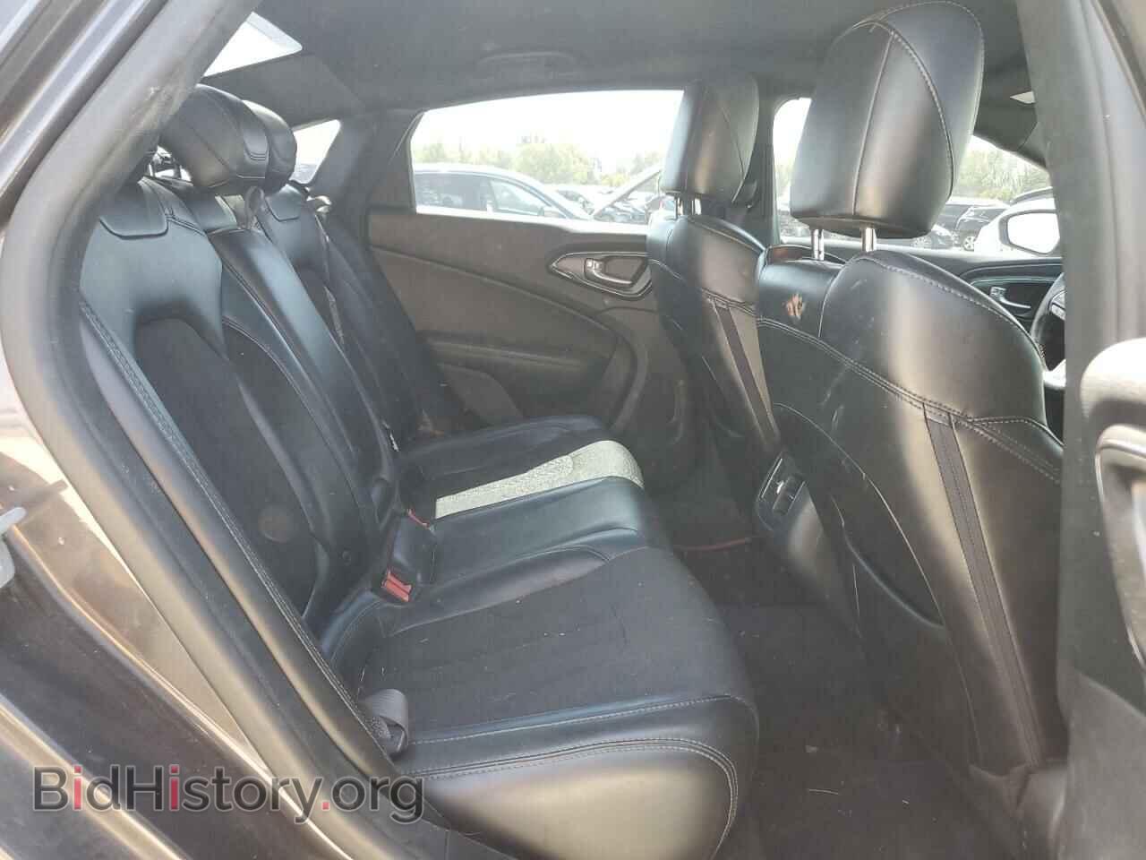 2016 CHRYSLER 200 - VIN: 1C3CCCBB2GN138743 - Photo 10