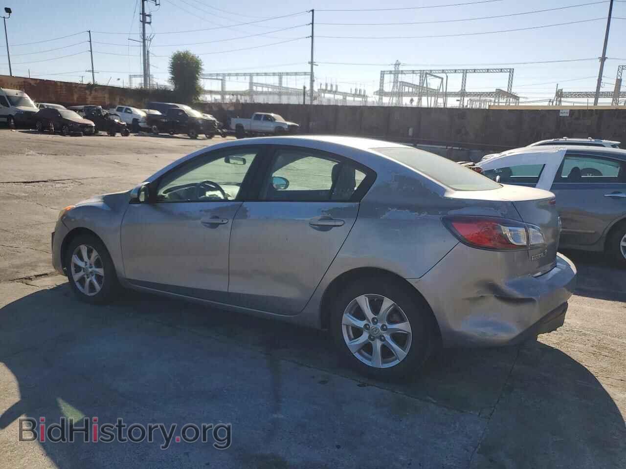 2011 MAZDA 3 - VIN: JM1BL1VG3B1900352 - Photo 2