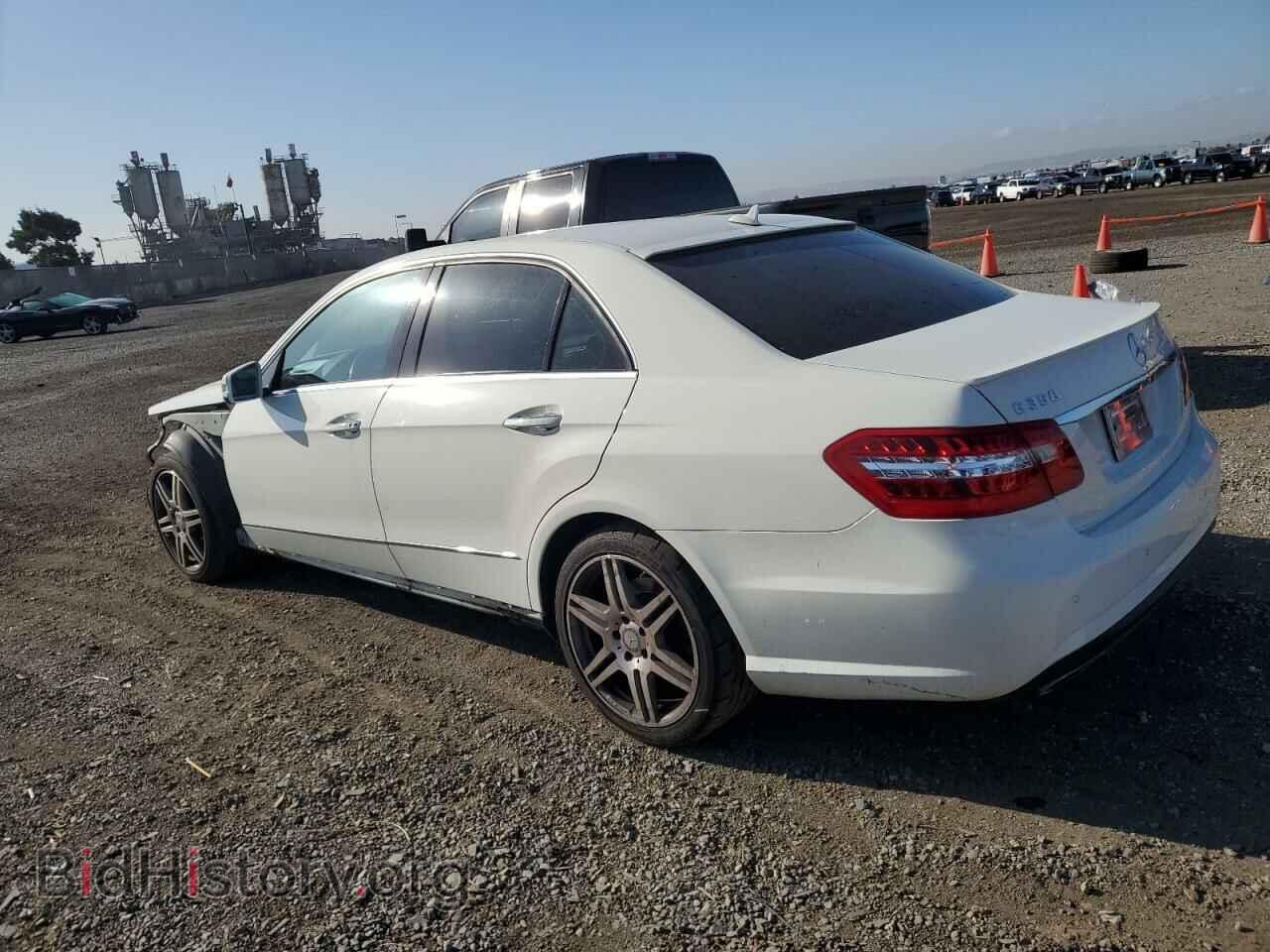 2010 MERCEDES-BENZ E-CLASS - VIN: WDDHF5GB0AA060433 - Фото 2