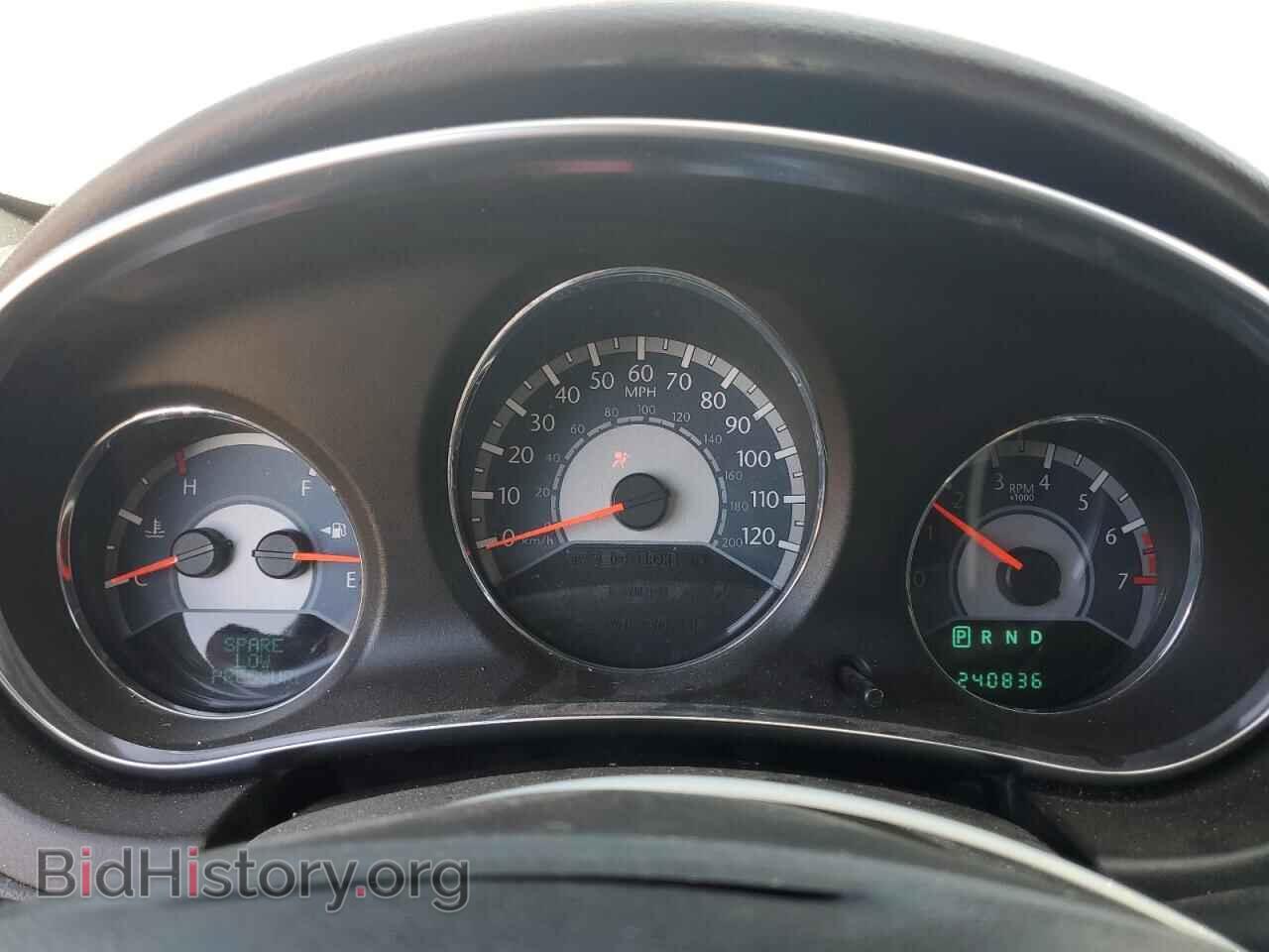 2012 CHRYSLER 200 - VIN: 1C3CCBCB2CN306724 - Фото 9