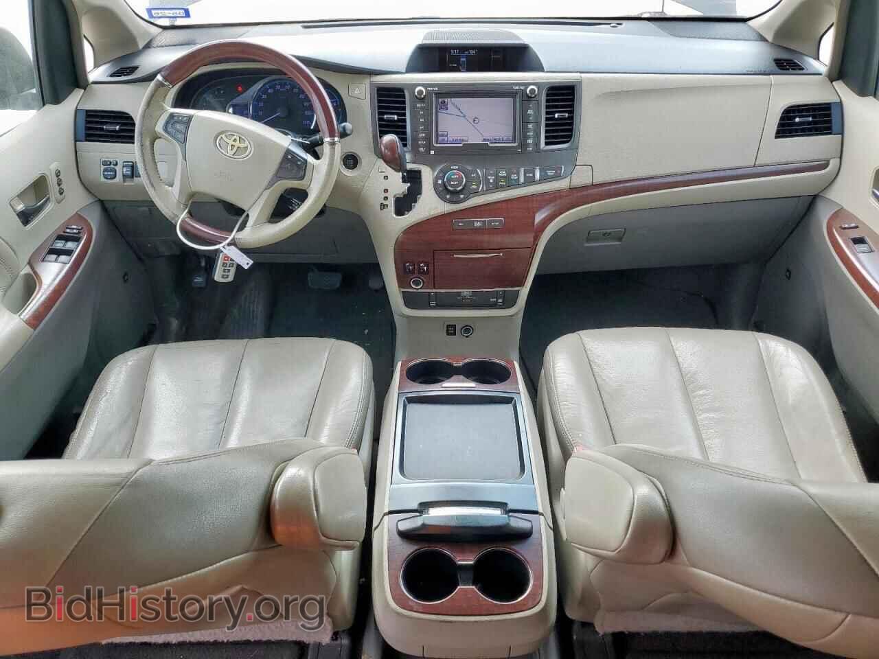 2011 TOYOTA All Models - VIN: 5TDYK3DC2BS025632 - Фото 8