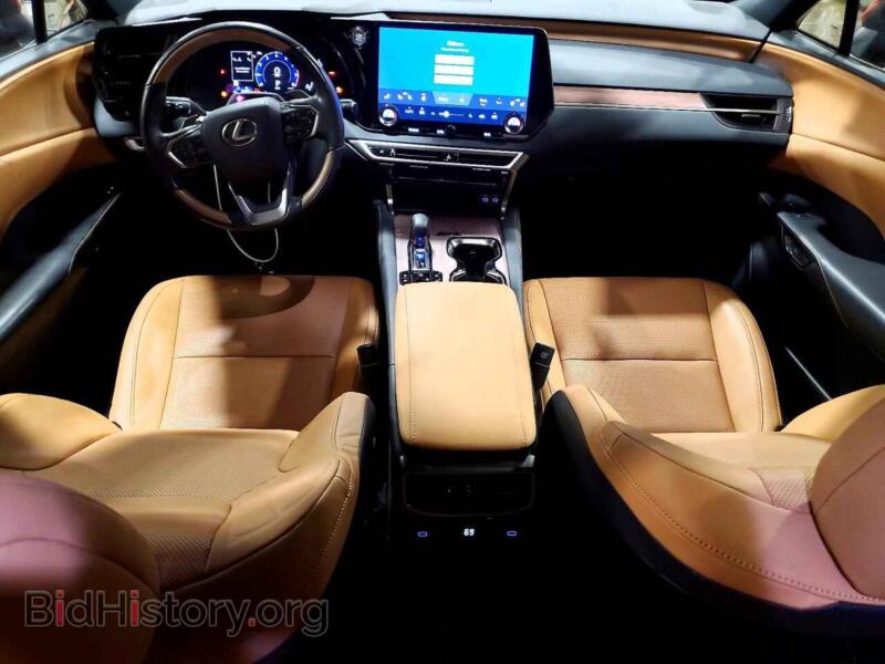 2024 Lexus RX350 (VIN 2T2BAMCA7RC042519) — photo 8 of 16