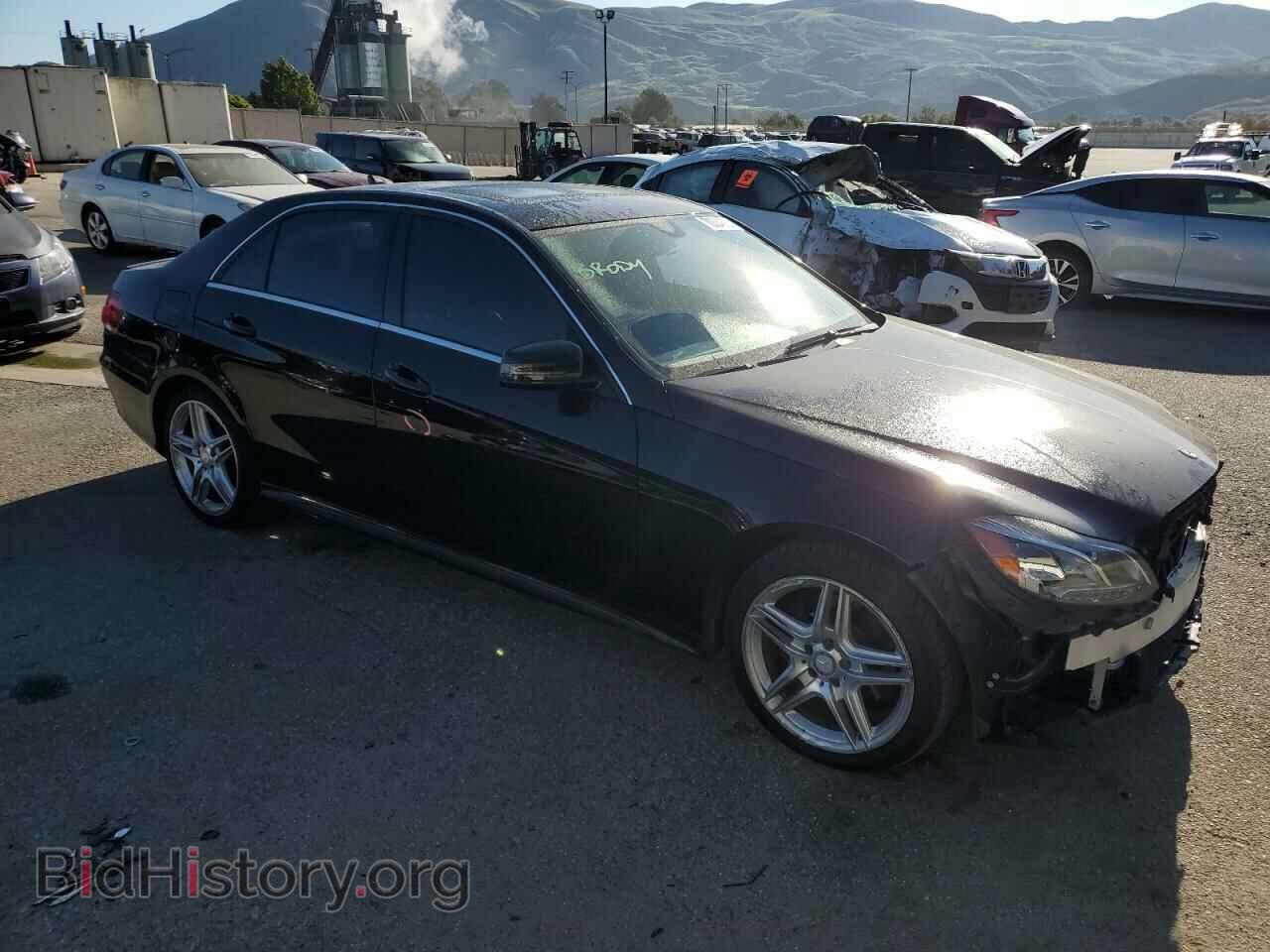 2014 MERCEDES-BENZ E-CLASS - VIN: WDDHF5KB9EA946070 - Фото 4