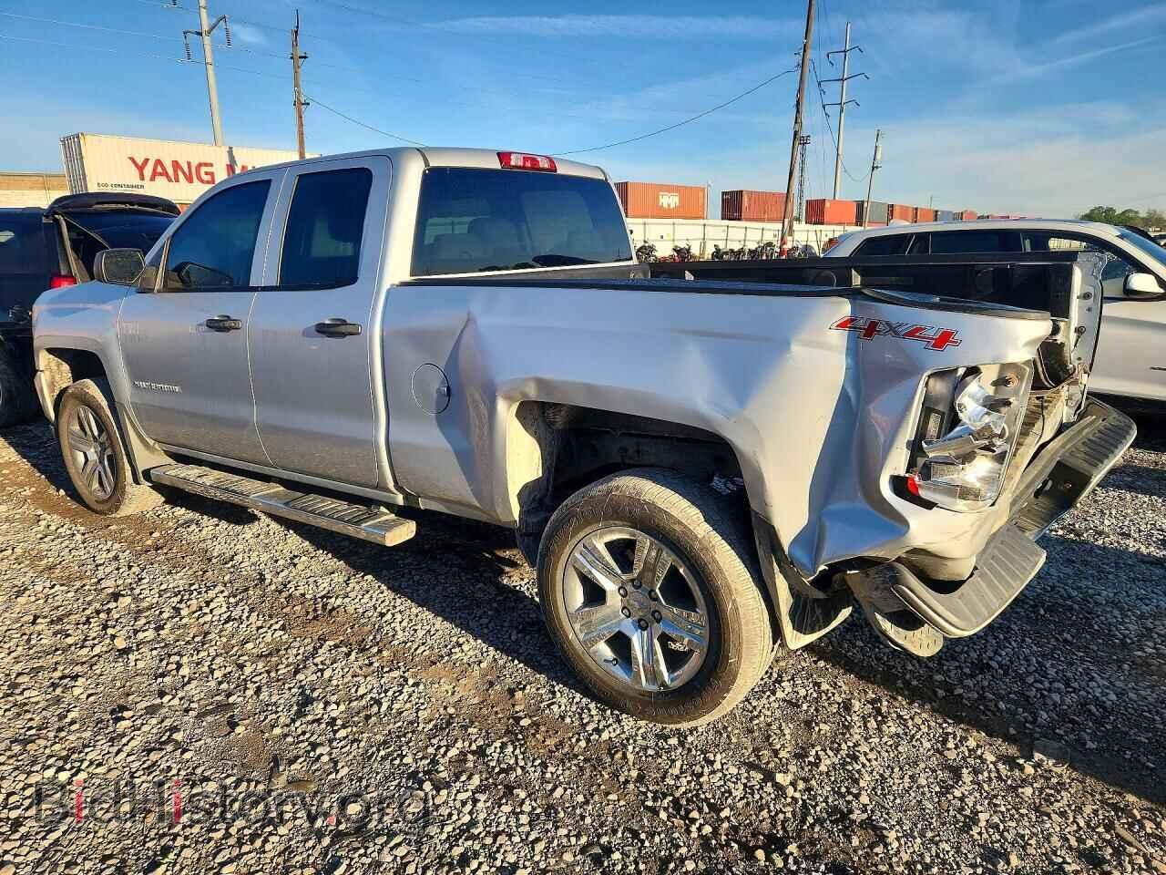 2017 CHEVROLET SILVERADO - VIN: 1GCVKPEC3HZ376484 - Фото 2