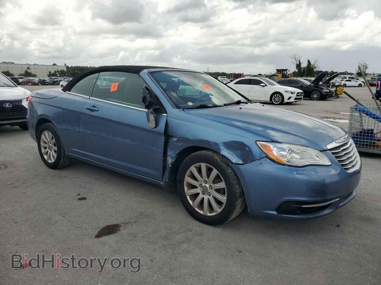 2011 CHRYSLER 200 - VIN: 1C3BC2EB5BN613571 - Фото 4