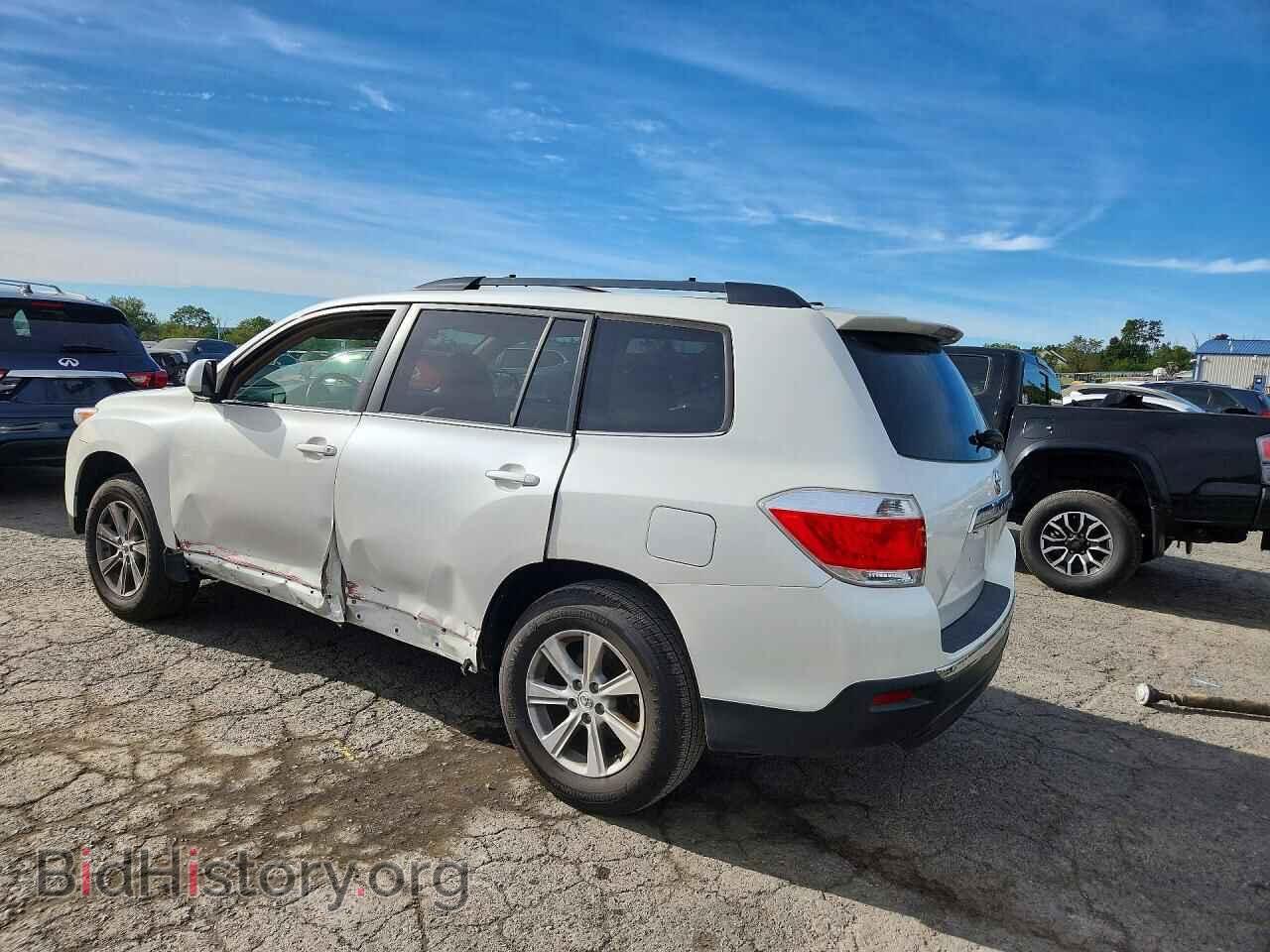 2012 TOYOTA HIGHLANDER - VIN: 5TDBK3EH5CS132076 - Фото 2