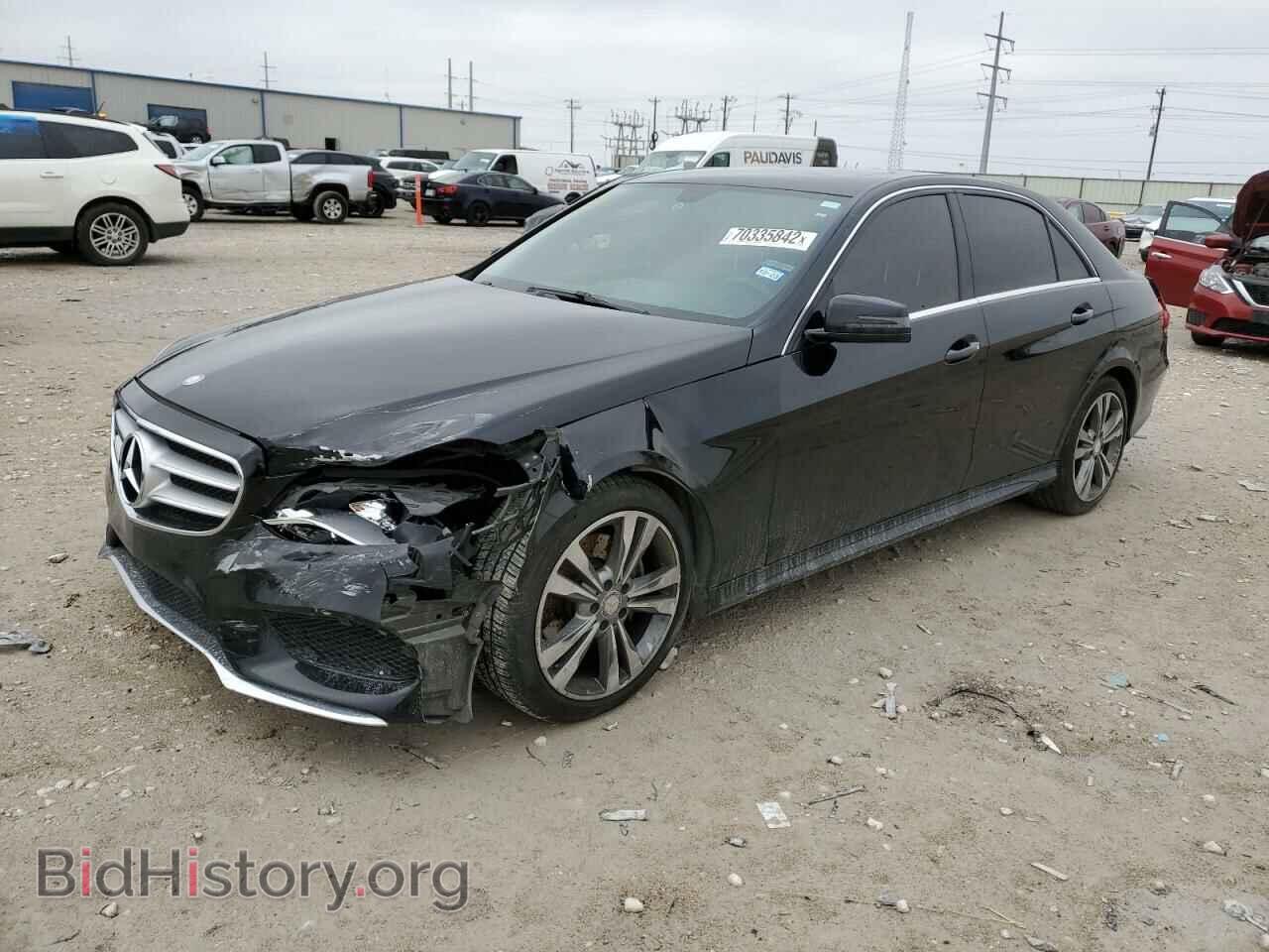 Photo WDDHF5KB9EB010900 - MERCEDES-BENZ E-CLASS 2014