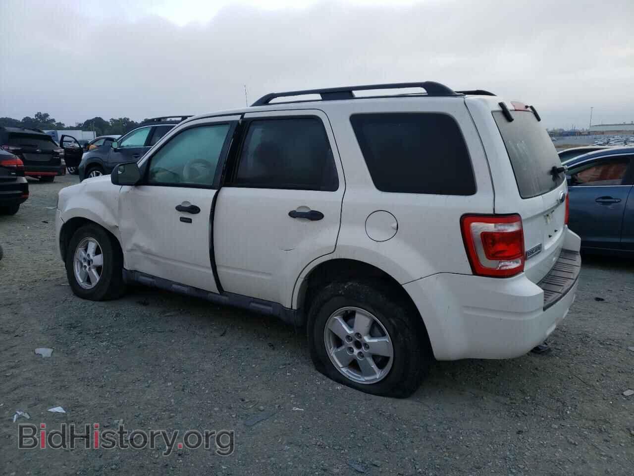 2010 FORD ESCAPE - VIN: 1FMCU0D76AKD26184 - Фото 2