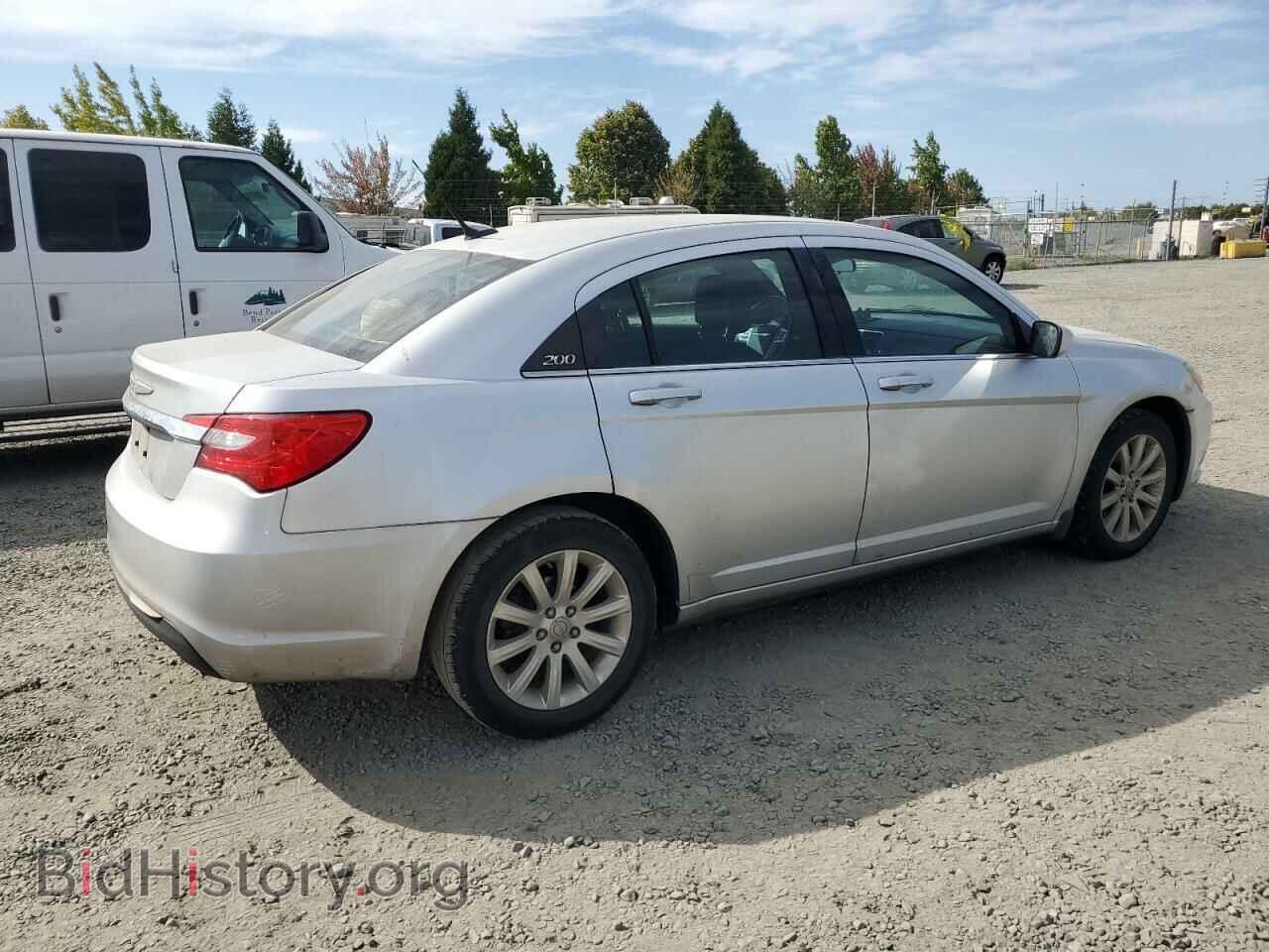 2011 CHRYSLER 200 - VIN: 1C3BC1FG2BN526747 - Фото 3