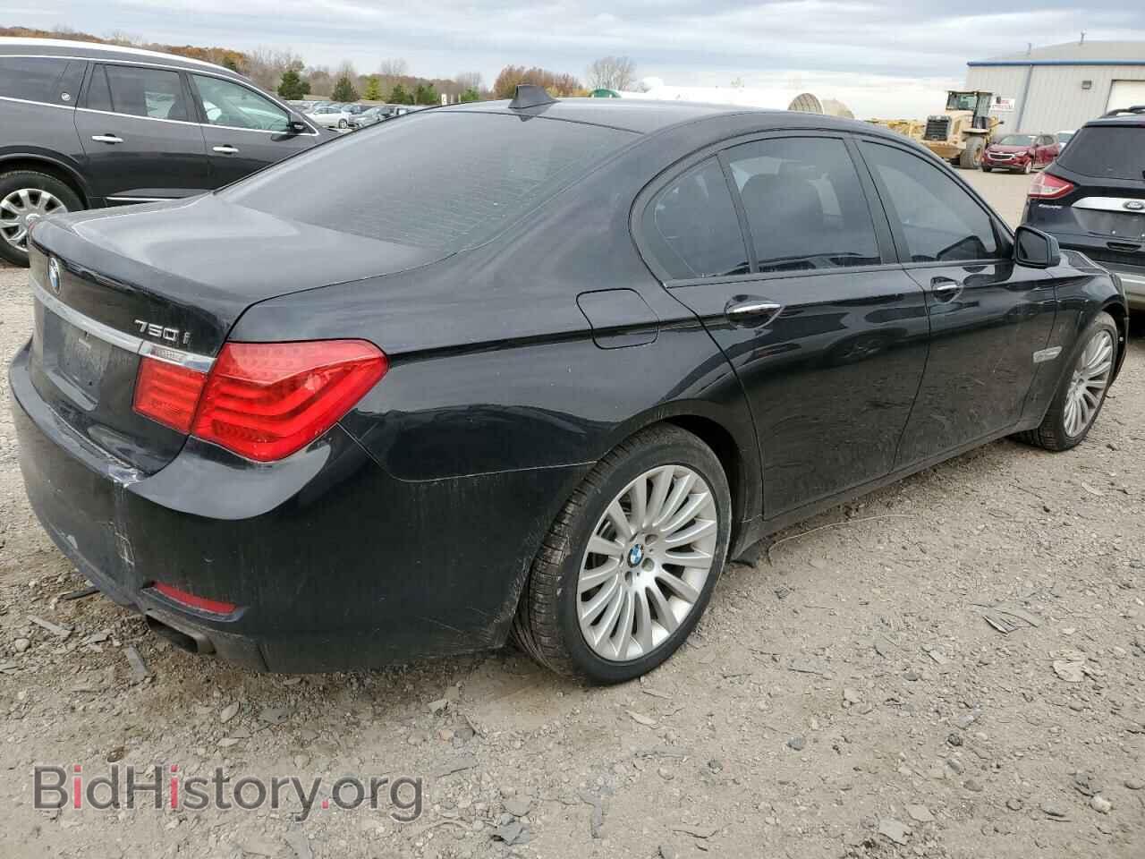 2011 BMW 7 SERIES - VIN: WBAKC6C55BC395480 - Фото 3