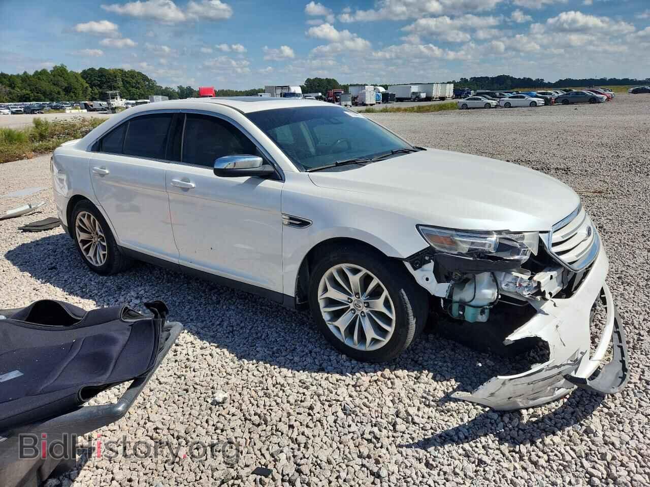 2014 Ford TAURUS (VIN 1FAHP2F8XEG126670) — фото 4 из 13
