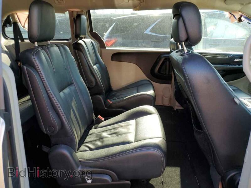 2016 Chrysler MINIVAN (VIN 2C4RC1BG9GR293850) — photo 11 of 13