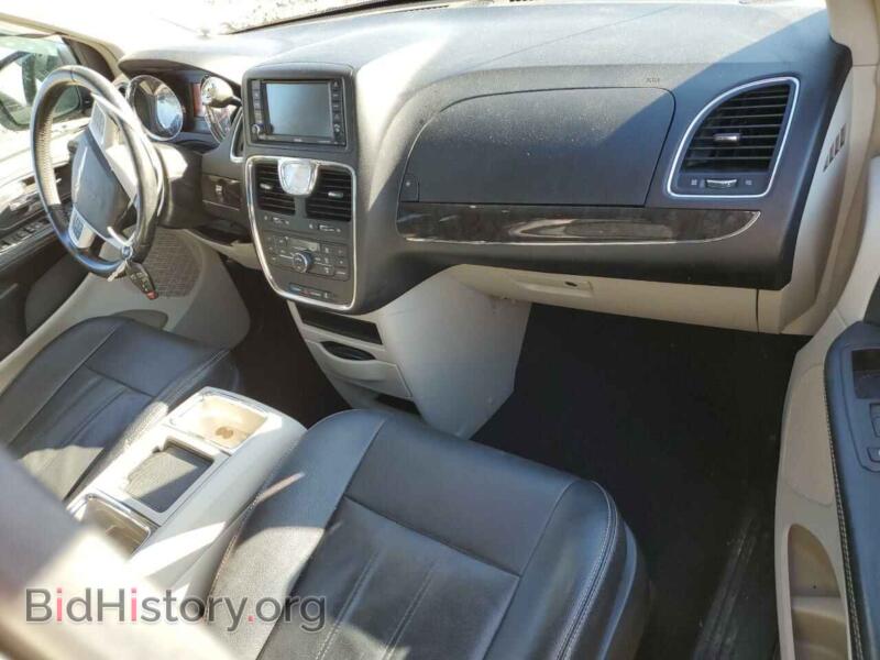 2016 Chrysler MINIVAN (VIN 2C4RC1BG9GR293850) — photo 8 of 13