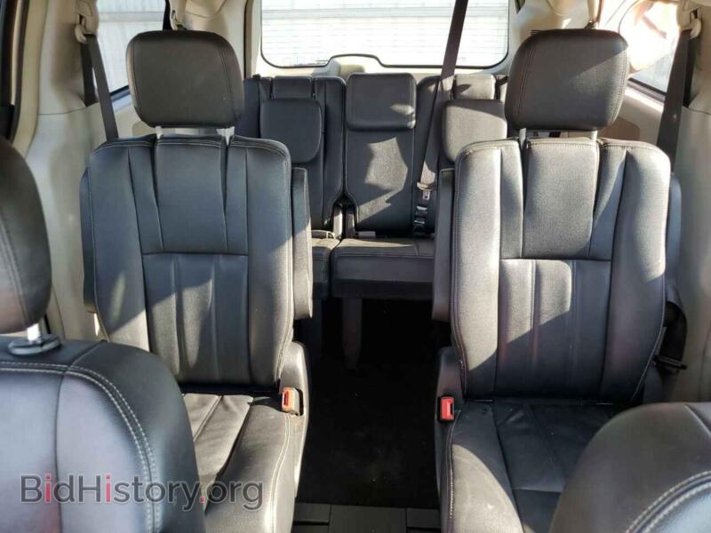 2016 Chrysler MINIVAN (VIN 2C4RC1BG9GR293850) — photo 10 of 13