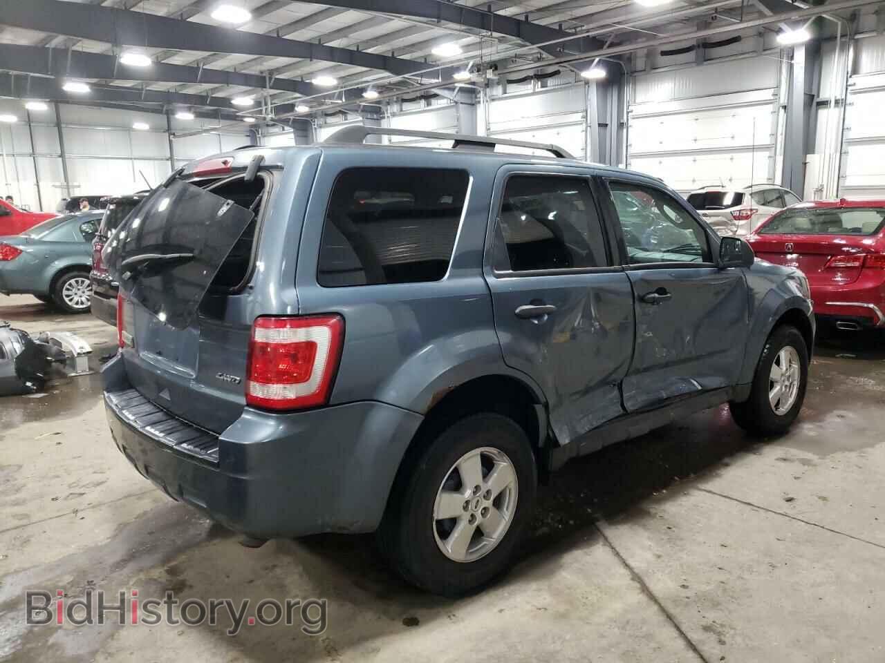 2010 FORD ESCAPE - VIN: 1FMCU0D70AKB19077 - Фото 3