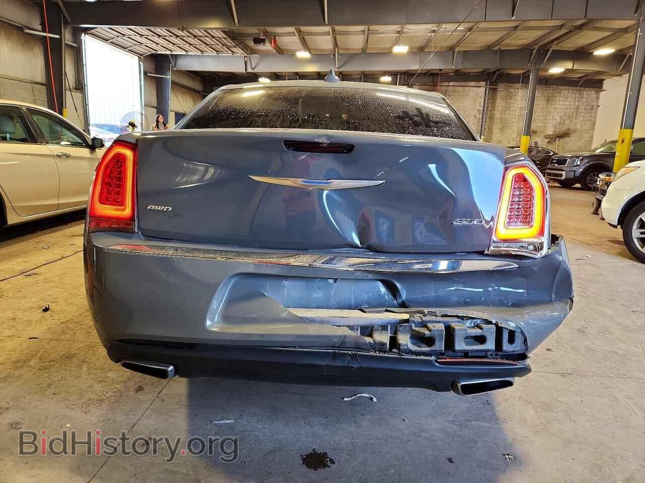 2018 CHRYSLER 300 - VIN: 2C3CCAKG9JH240993 - Фото 6