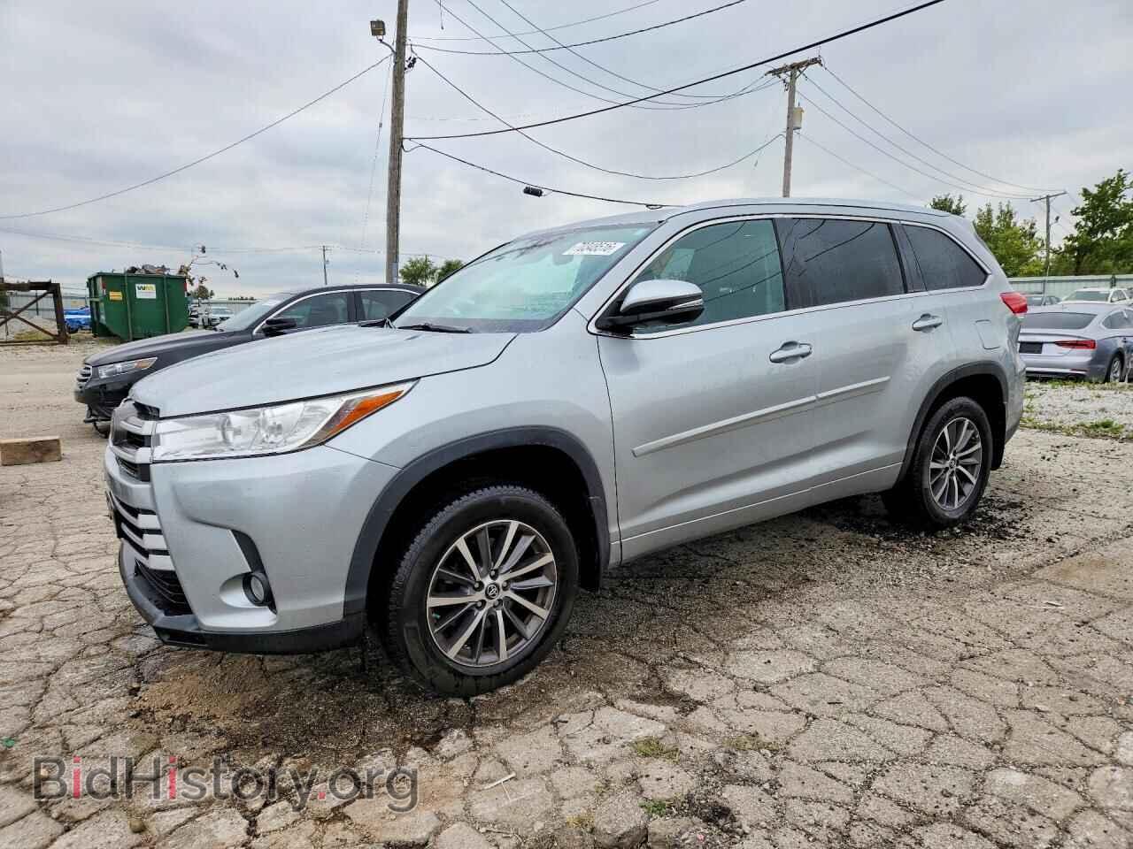 Фотография 5TDJZRFH2HS432612 - TOYOTA HIGHLANDER 2017
