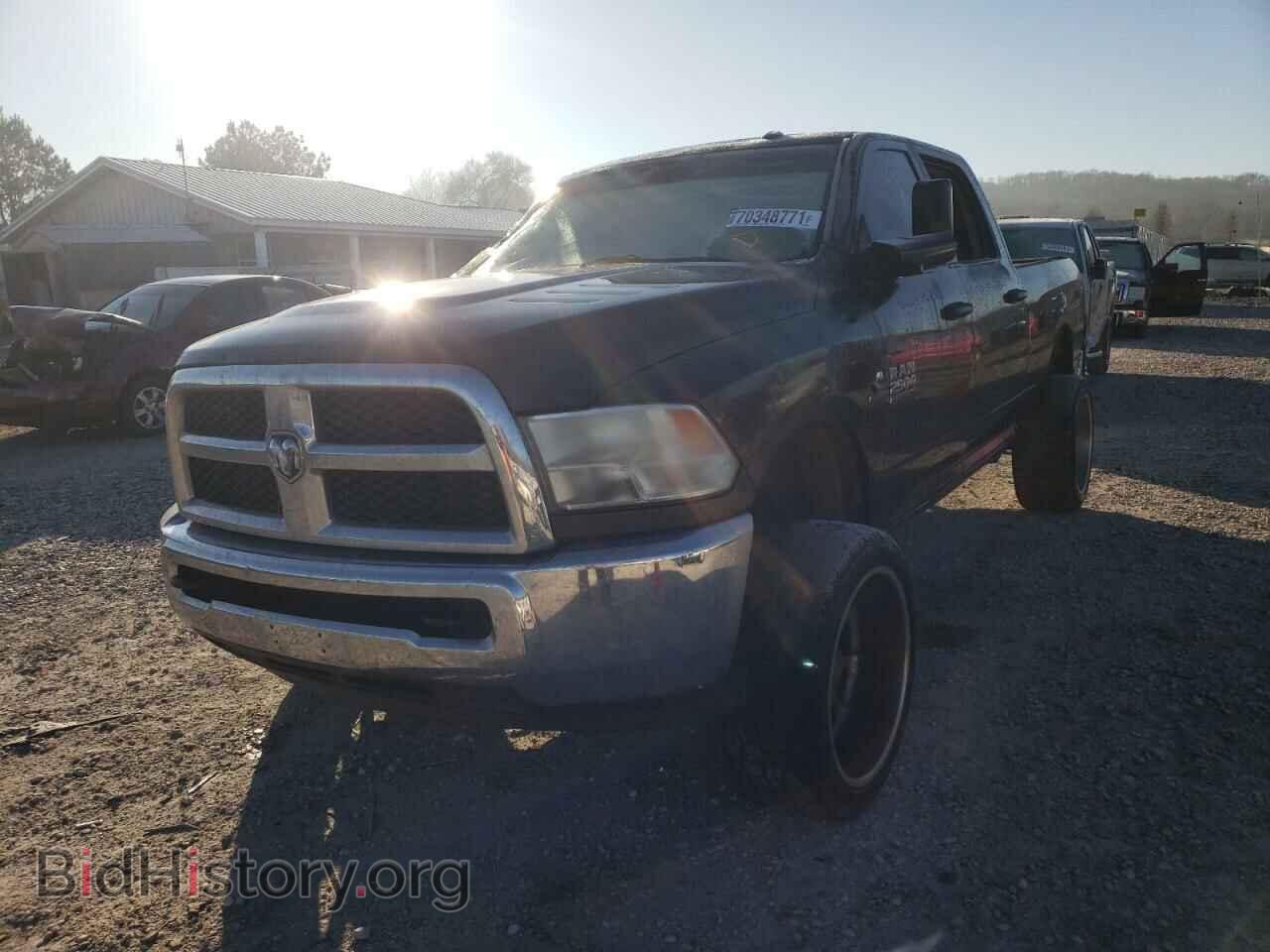 2018 RAM All Models - VIN: 3C6UR5CL7JG351308 - Фото 2