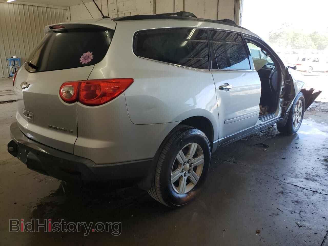 2011 CHEVROLET TRAVERSE - VIN: 1GNKRJED1BJ314101 - Фото 3