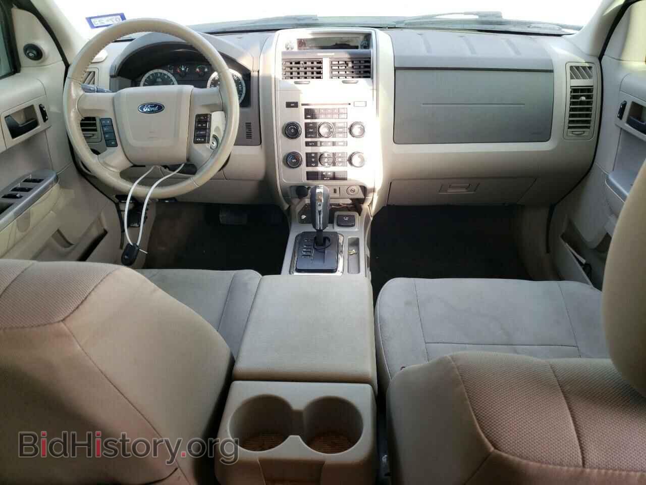 2011 FORD ESCAPE - VIN: 1FMCU4K31BKC62743 - Фото 8