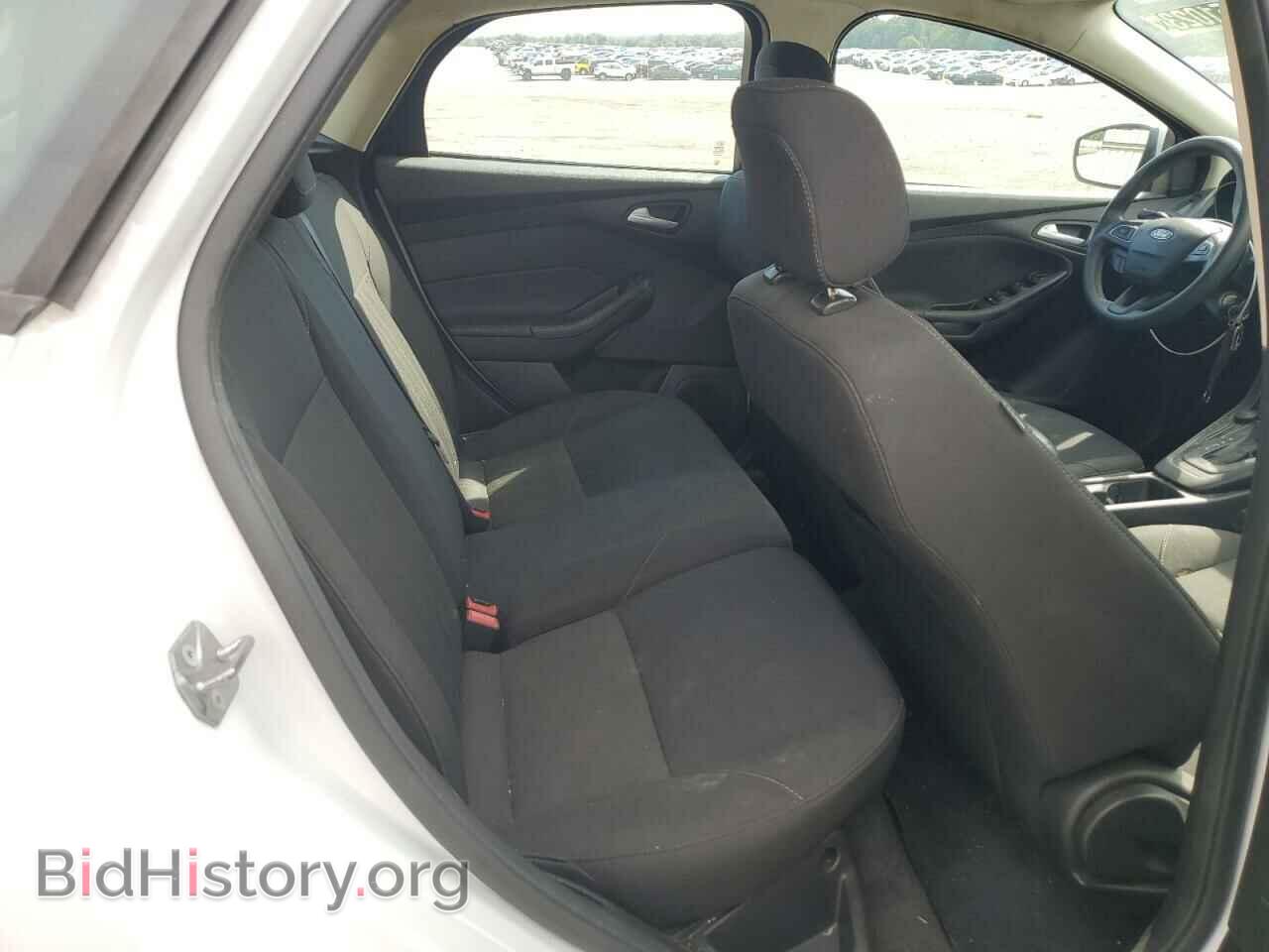 2018 FORD FOCUS - VIN: 1FADP3K23JL207159 - Фото 10