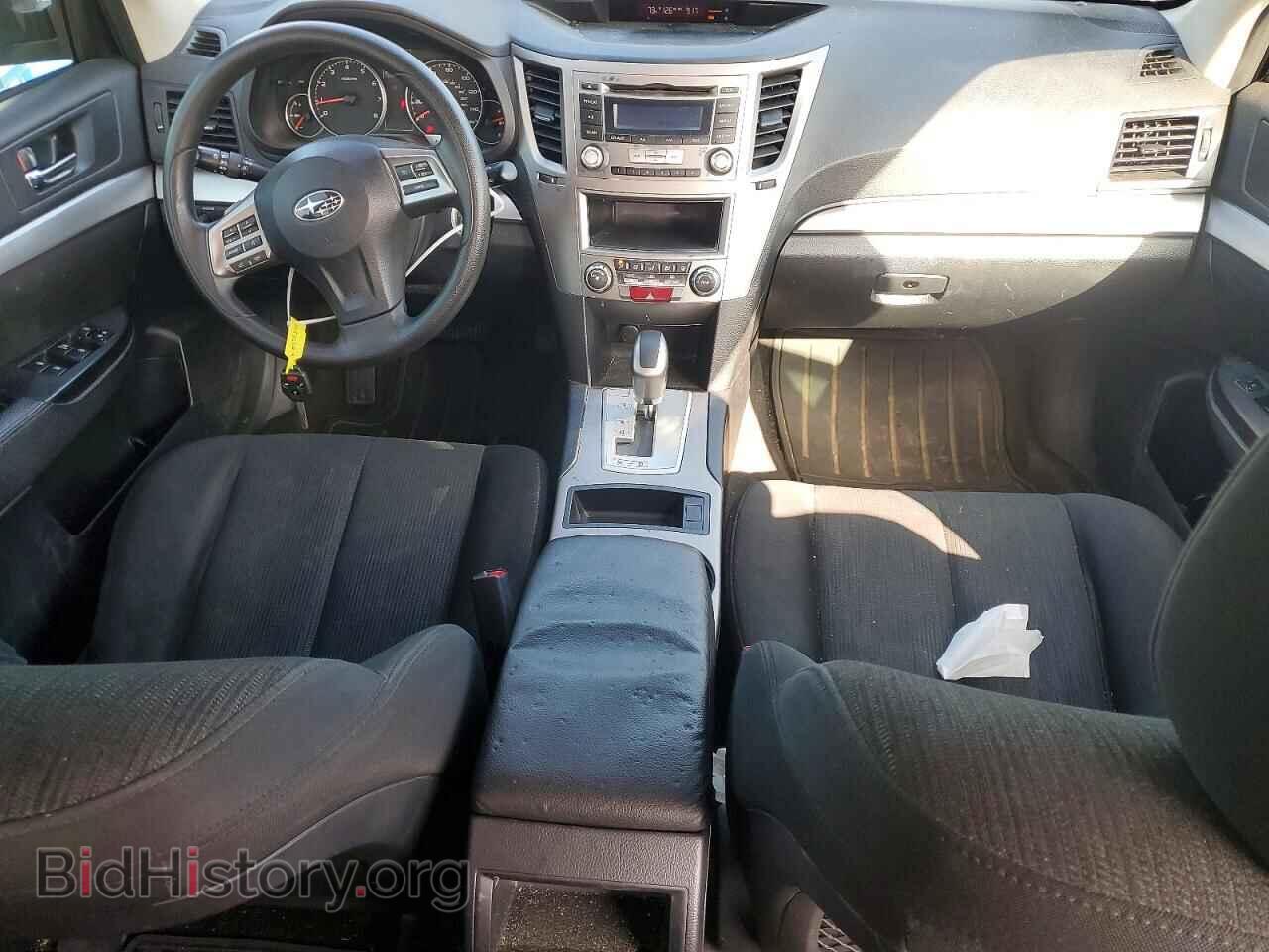 2014 Subaru OUTBACK (VIN 4S4BRBAC2E3318917) — photo 8 of 13