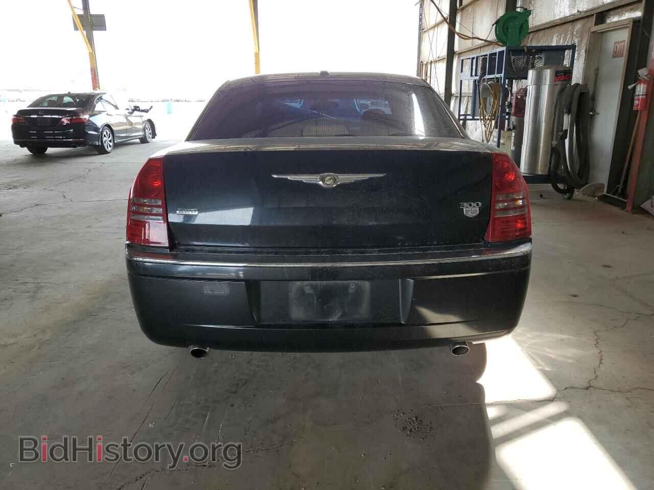 2006 CHRYSLER 300 - VIN: 2C3KK63H56H280630 - Фото 6